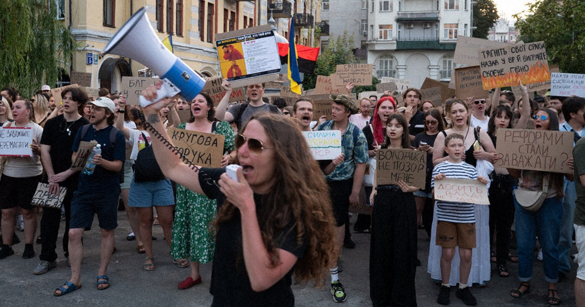 Ukraine fights under an interim defense chief after Zelenskyy's contested government shake-up